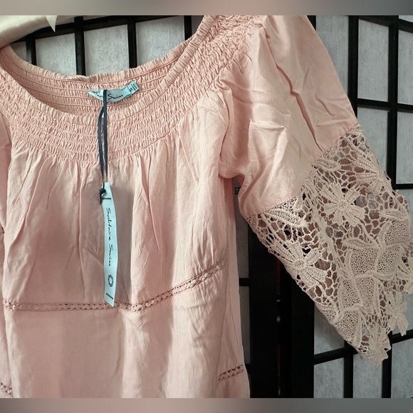 Beach cover up - Picture 3 of 3